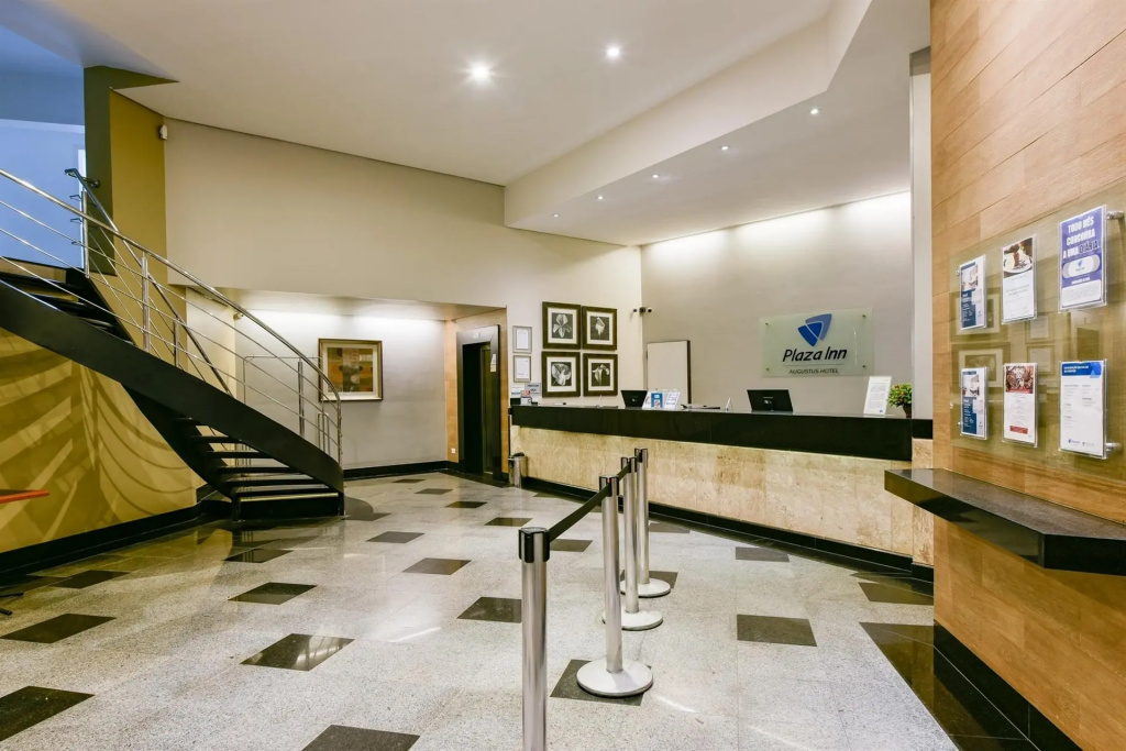 Plaza Inn Augustus - Downtown
