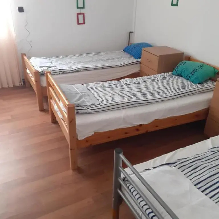 Lexus - Electric Hostel