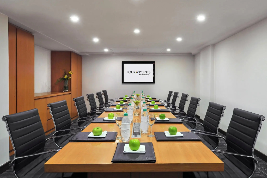 Four Points by Sheraton Hotel & Serviced Apartments, Pune