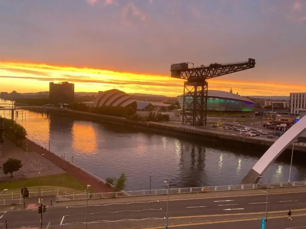 SECC HYDRO 3 bedroom Apartment with View
