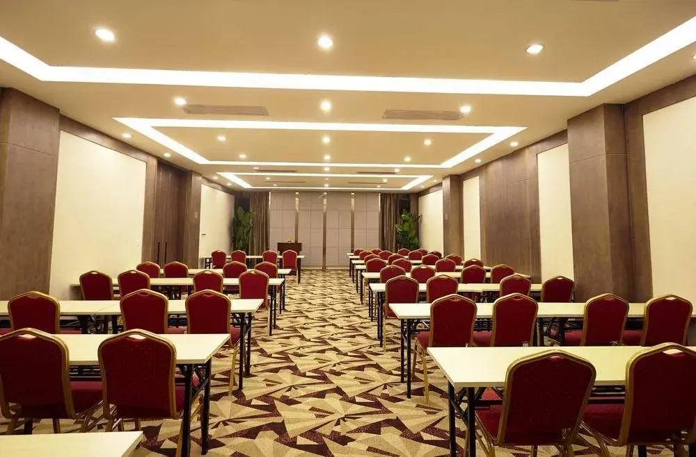 Jinyue Tangchi Hotel Xiangxie Qintai