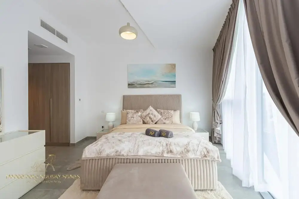 Marco Polo - Stunning 2 BR With Marina Views | Huge Pool & Gym