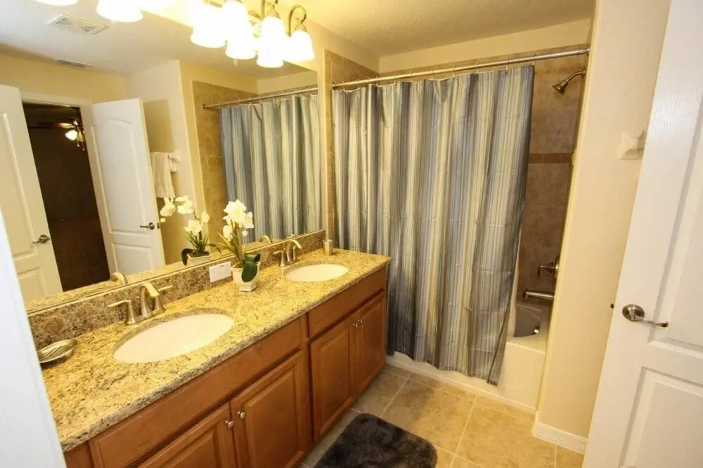 Fantastic 4 Bedroom 3 Bath Town Home with Private Pool