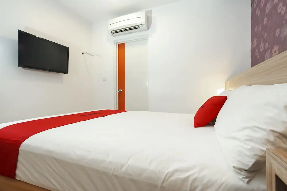 Reddoorz @ Raya Gubeng