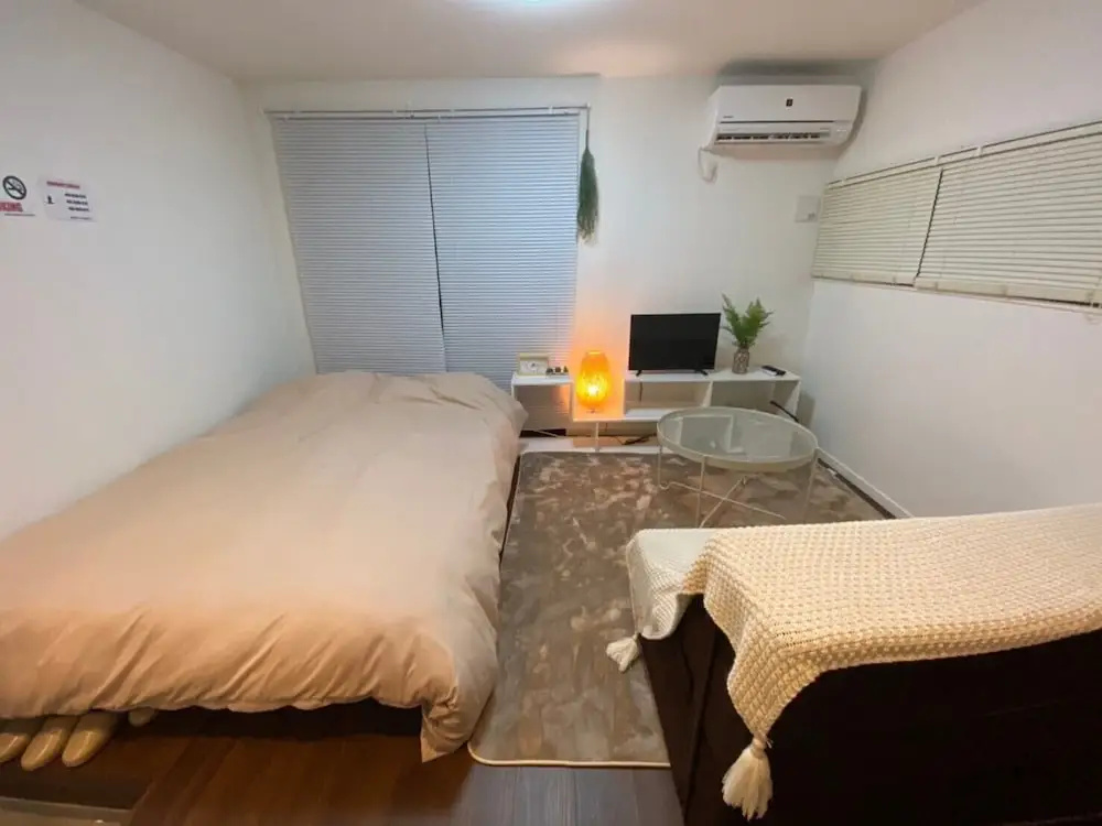 Base Hanegi Apartment by Tranova