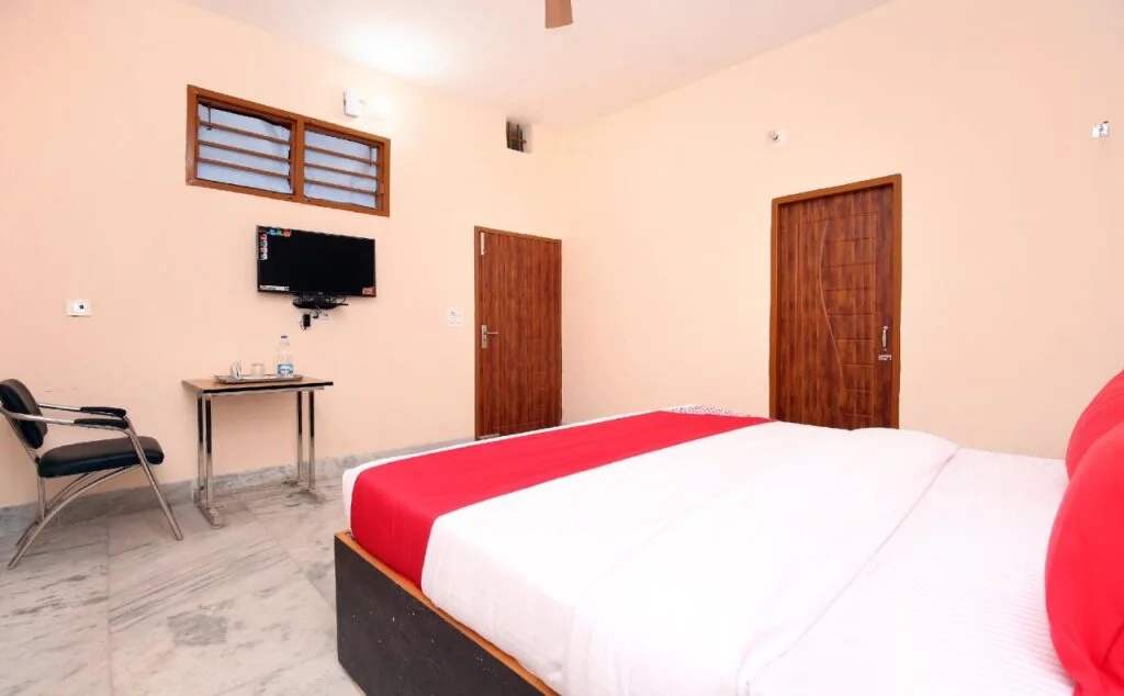 Rao Hut By OYO Rooms
