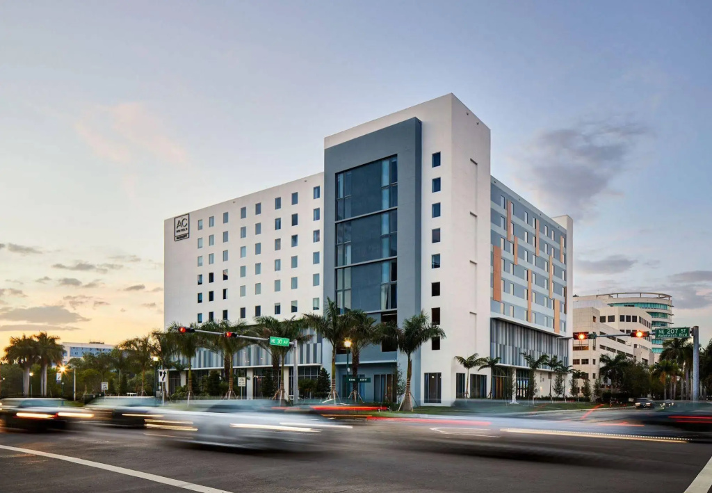 AC Hotel by Marriott Miami Aventura