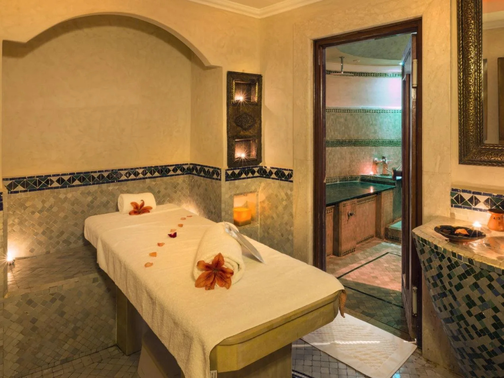 L' Amphitrite Palace Beach Resort & Spa