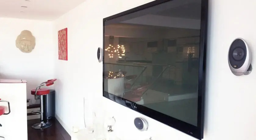 Fantastic Birmingham Jewellery Quarter 2 Bed Home