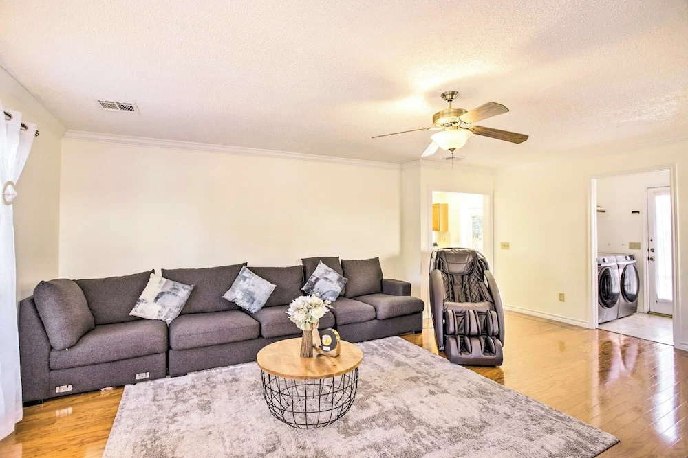 Pet-friendly Houston Rental w/ Private Patio!