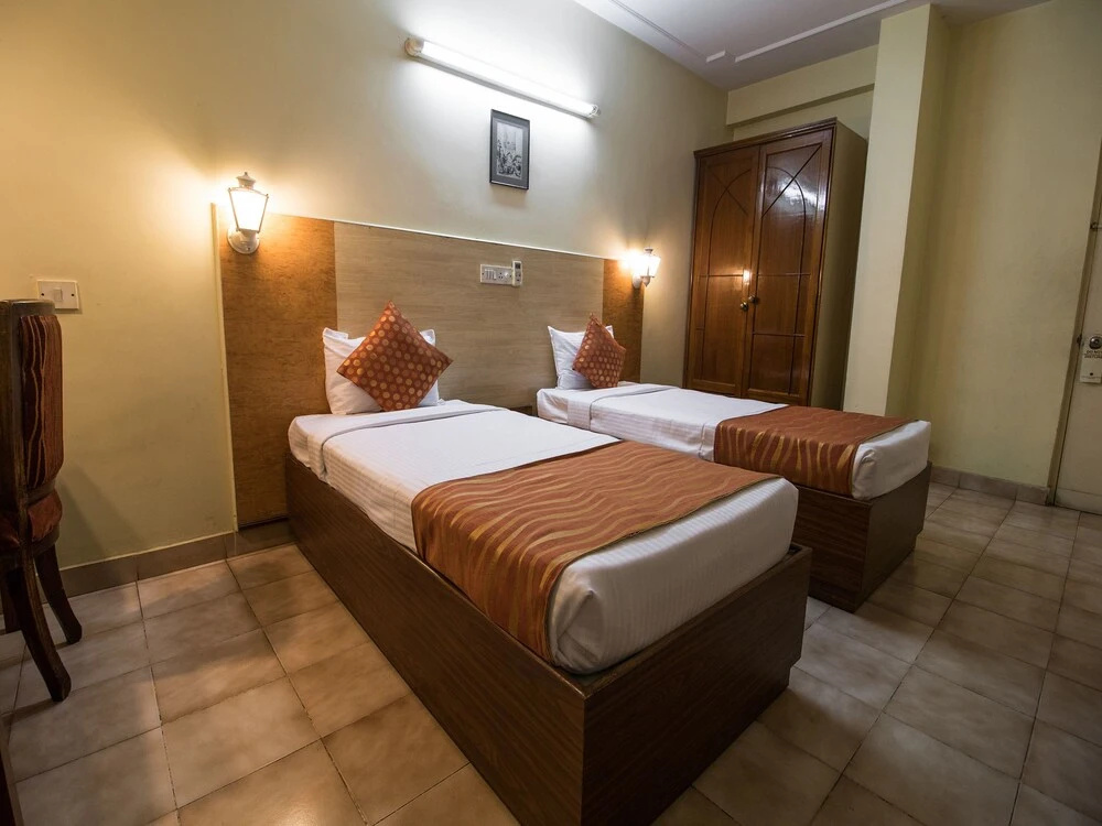 Townhouse OAK Hotel Belsons Taj Mahal