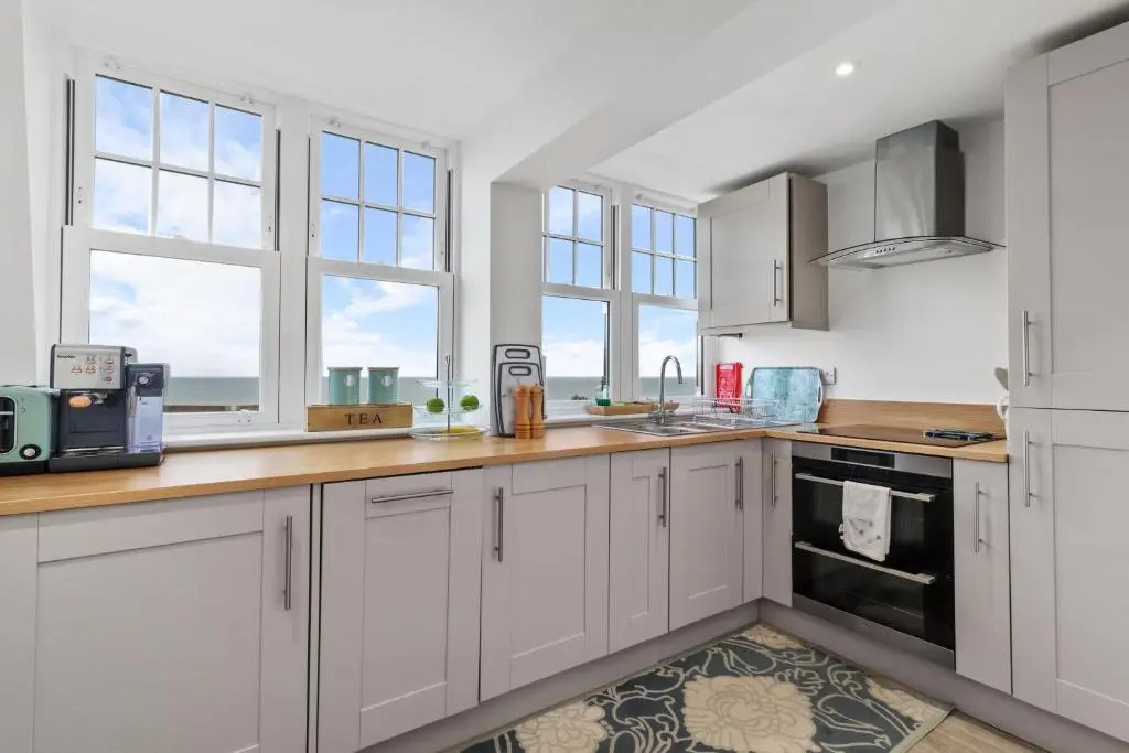 Skyview Eastbourne 24