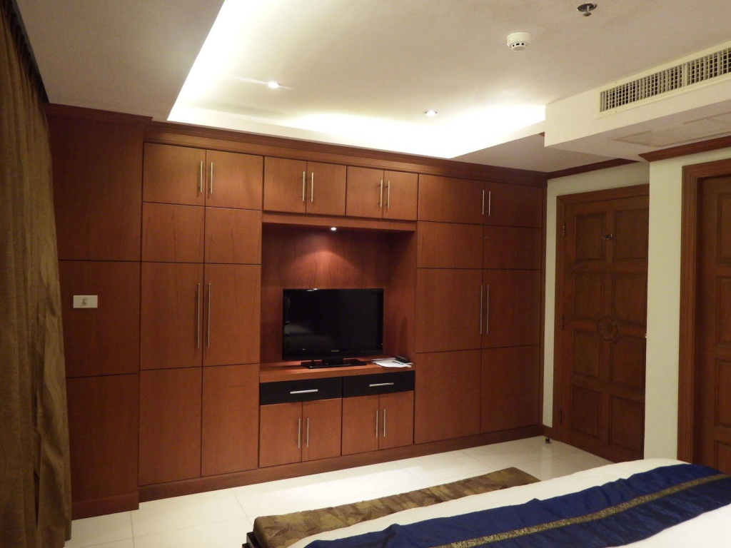 Tara Court Condo