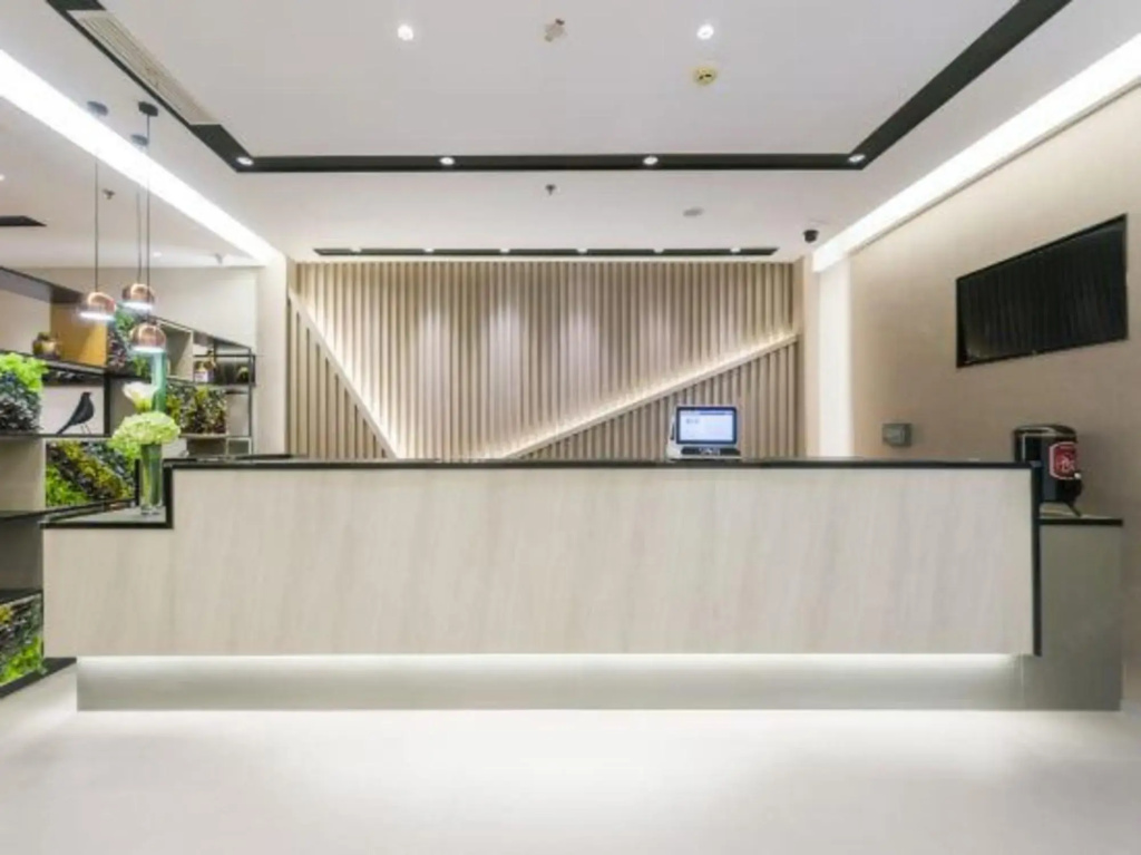 Home Inn Tongbai Yun Hotel (Nantong Youth Middle Road Sports Park)