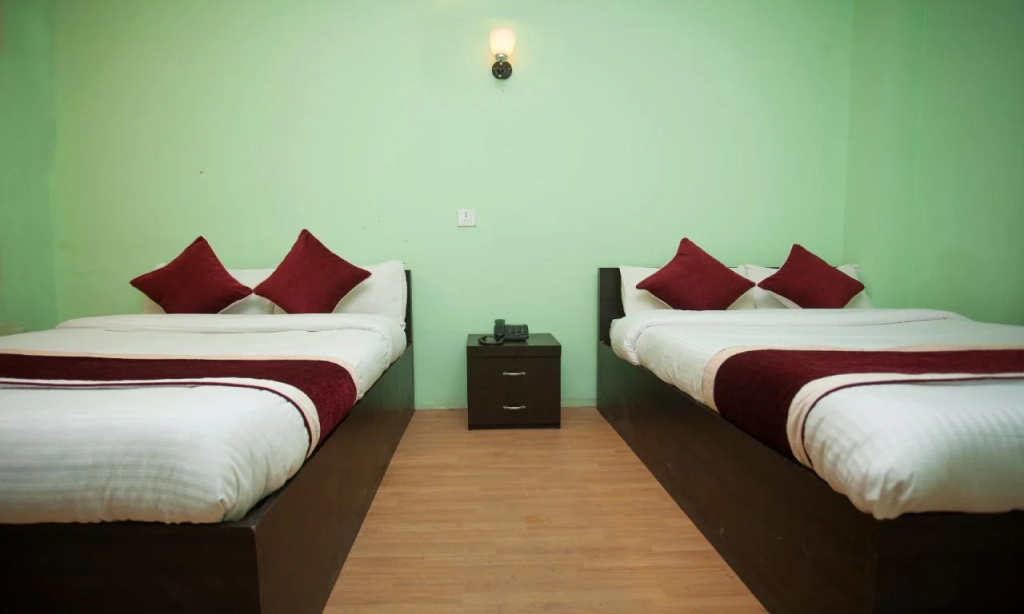 OYO 237 Hotel S Galaxy