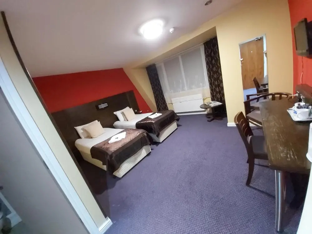 The Queensberry Hotel & Restaurant
