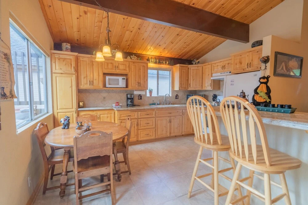 Moonridge Manor