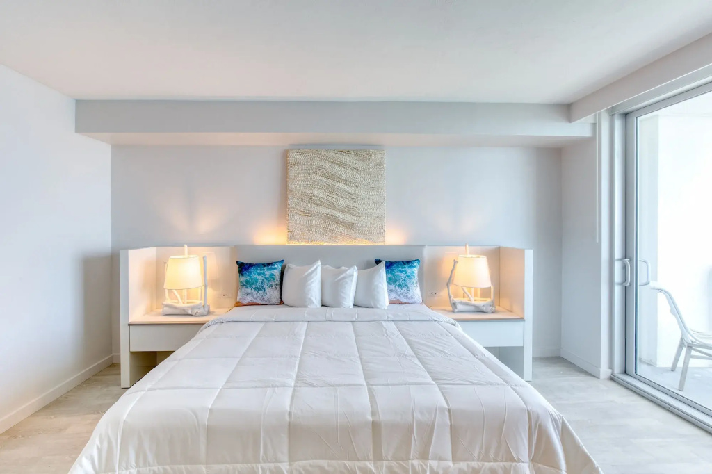 Daytona Grande Oceanfront Resort
