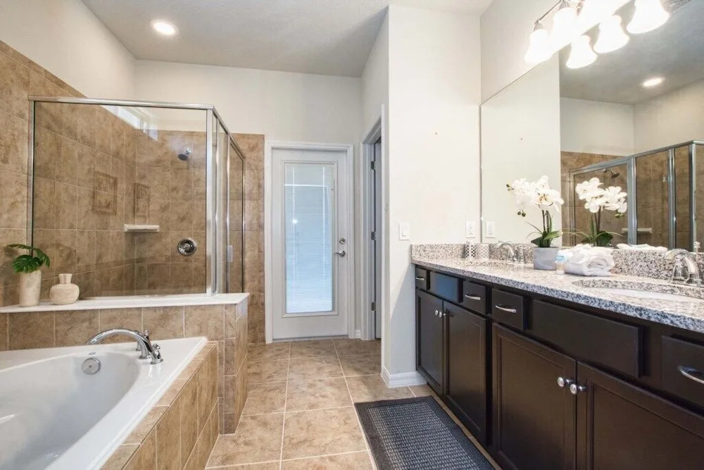 House W/pool And Spa In Windsor At Westside-3720ww 6 Bedroom Home by RedAwning