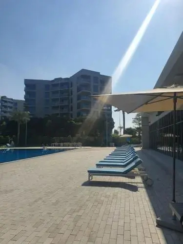 Cozy 1-bedroom apartment in Dubai South with Pool