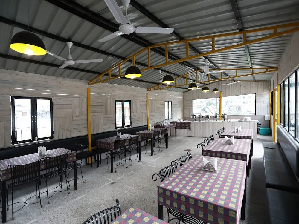 OYO 12651 Hotel Kailasa