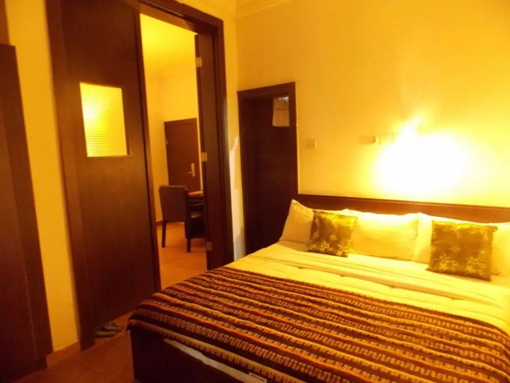 Thornberry Savannah Suite Hotel