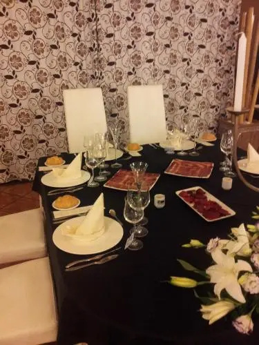 Hostal Restaurante El Cazador
