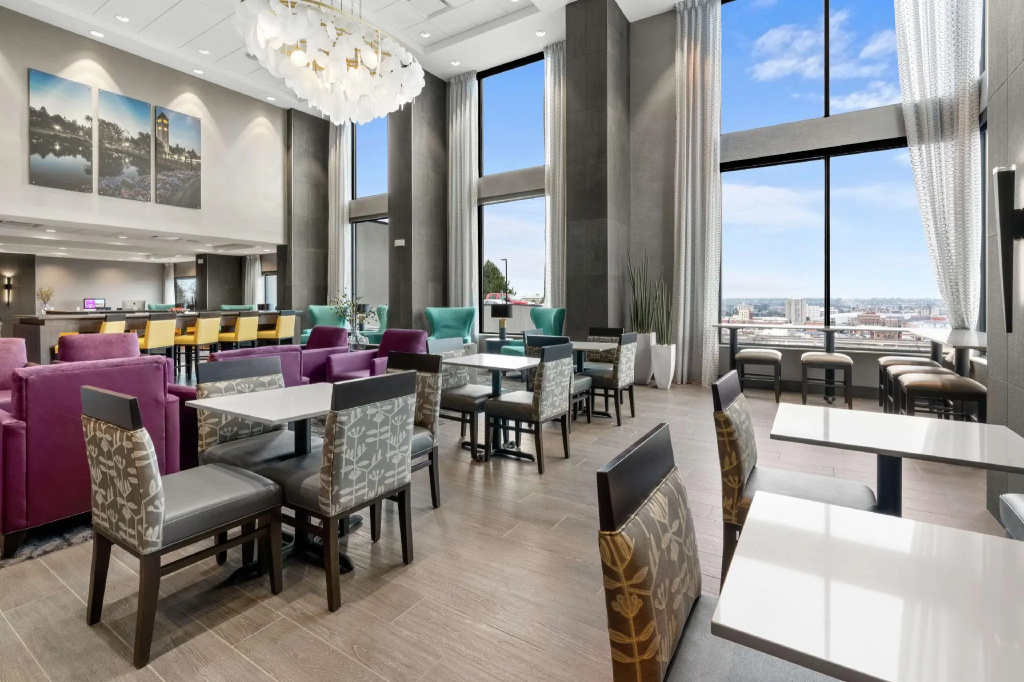 Hampton Inn & Suites Spokane Downtown-South