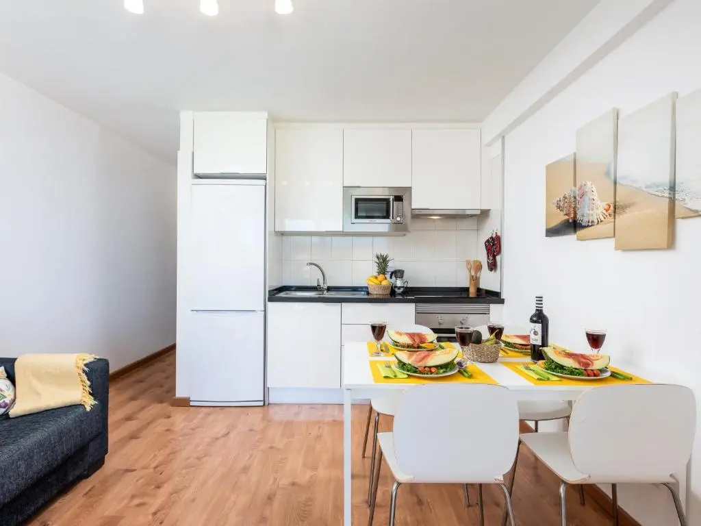 32 BRIGHT COPACABANA ocean view free WiFi