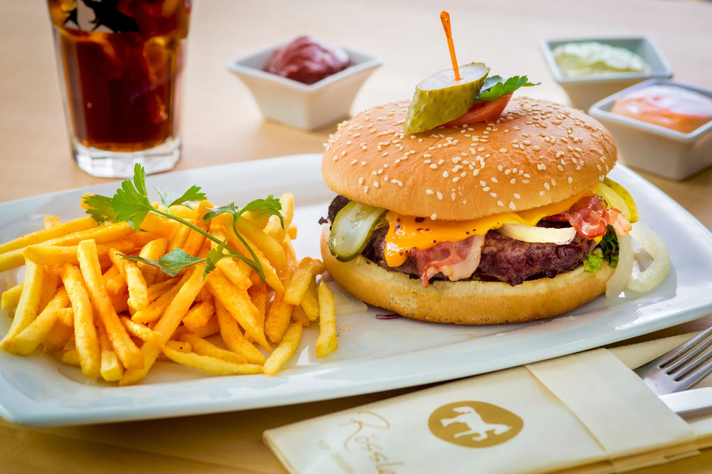 Hotel & Restaurant Goldener Pflug