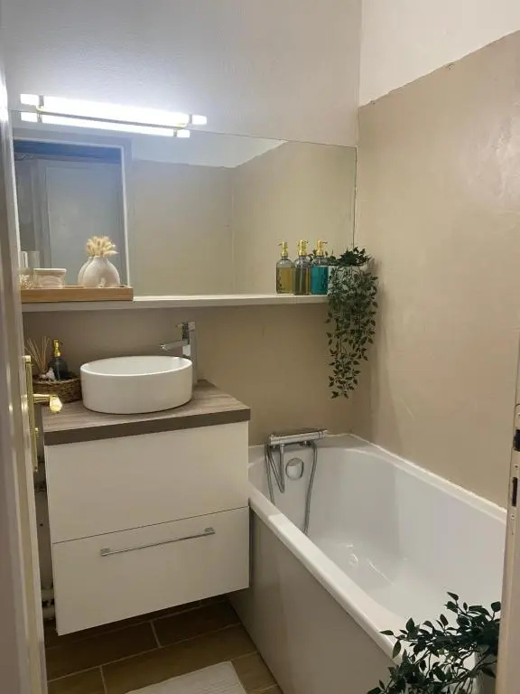 Appartement du Golf Les Bastides piscine et océan