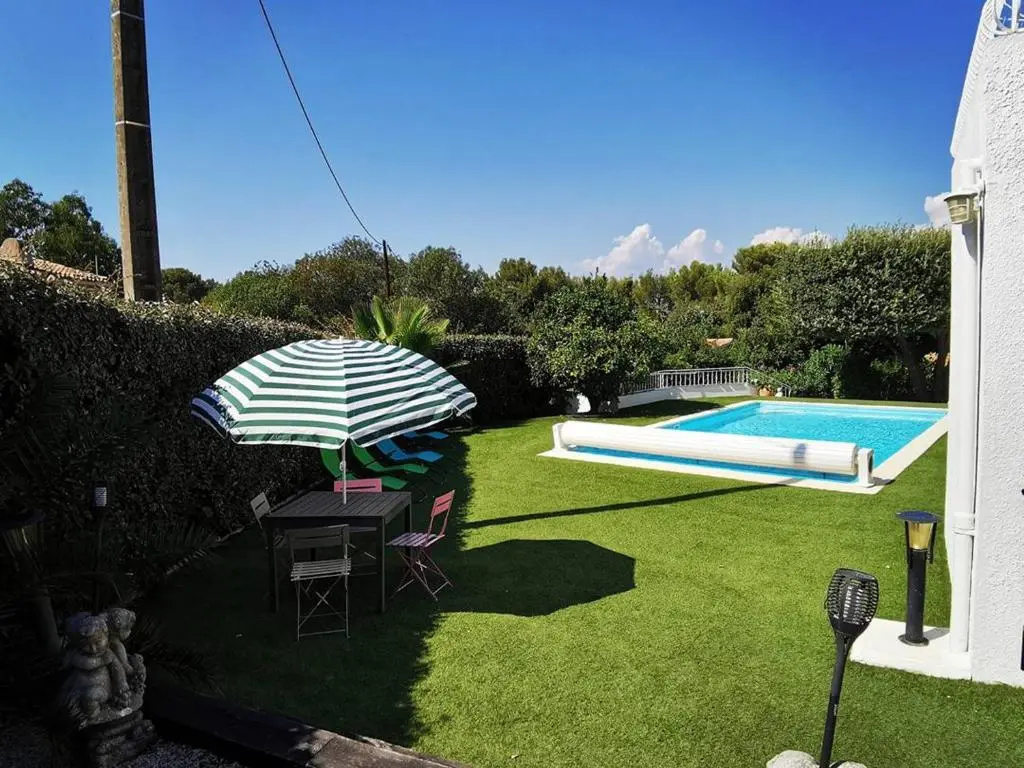MAISON LE BRUSC, 3 PIèCES, 4 PERSONNES - FR-1-316-219