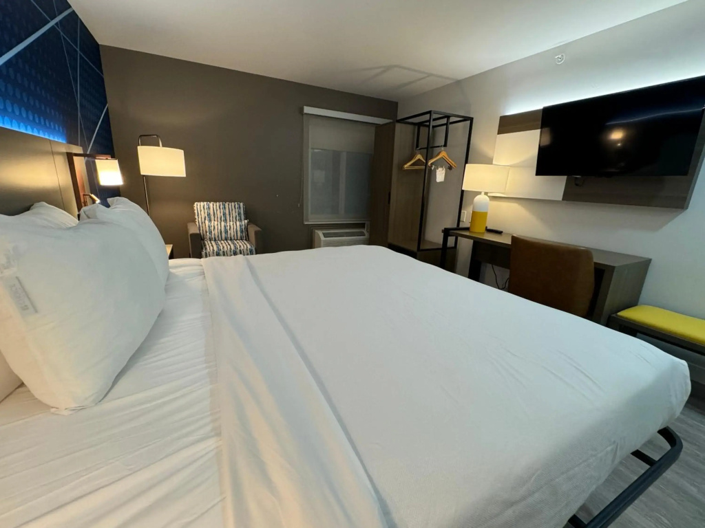 Comfort Inn & Suites Salt Lake City I-80 I-15 Downtown