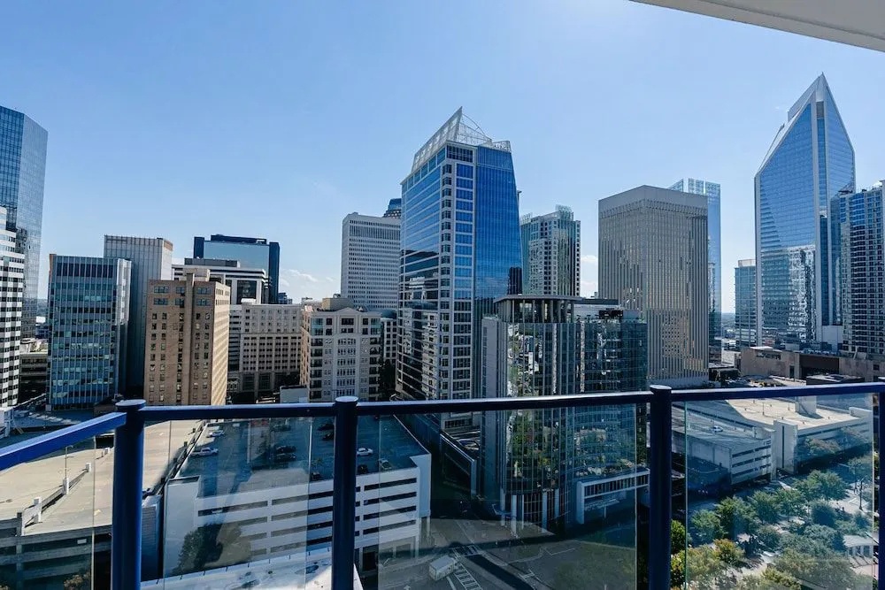 Uptown Fully Furnished Apartments