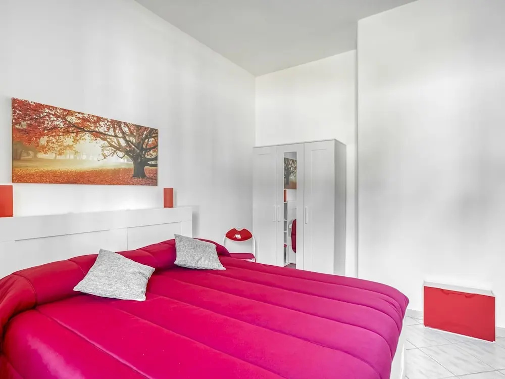 Beautiful Holiday Home in Palermo With Balcony and Netflix