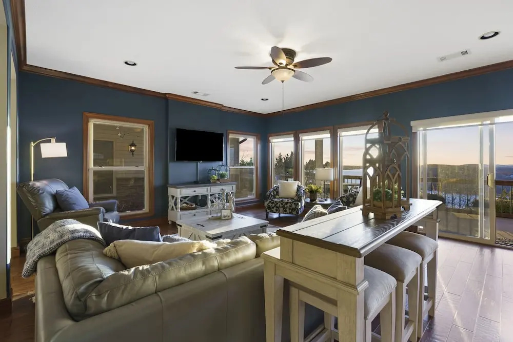 Table Rock Manor at Whitefish Bay