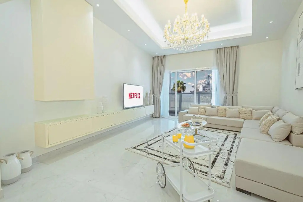 Luxury Modern White Villa on Island 9,500 sqft