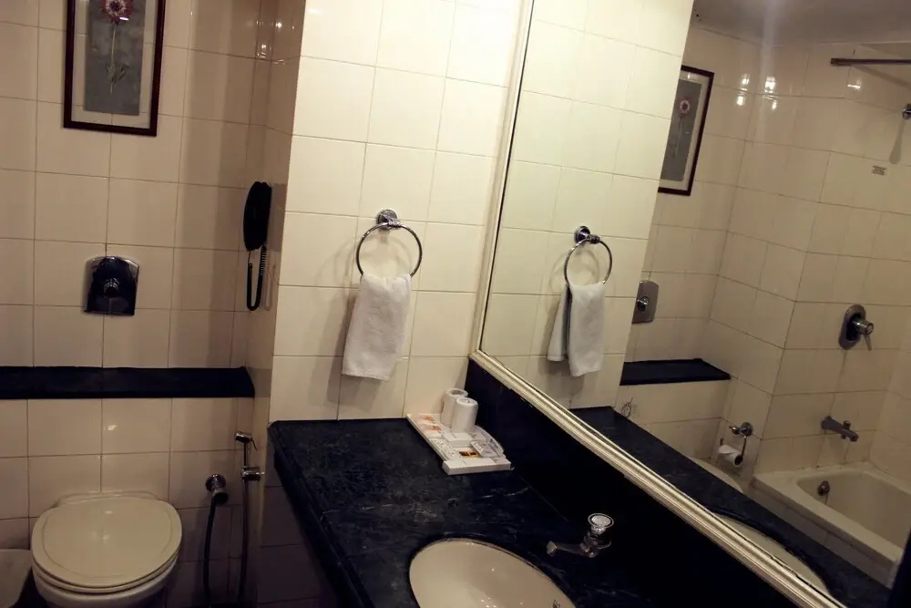 Hotel Om Tower