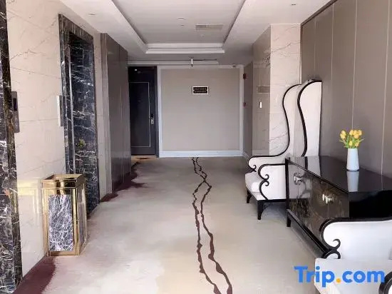 Yingjiang Triumph Hotel