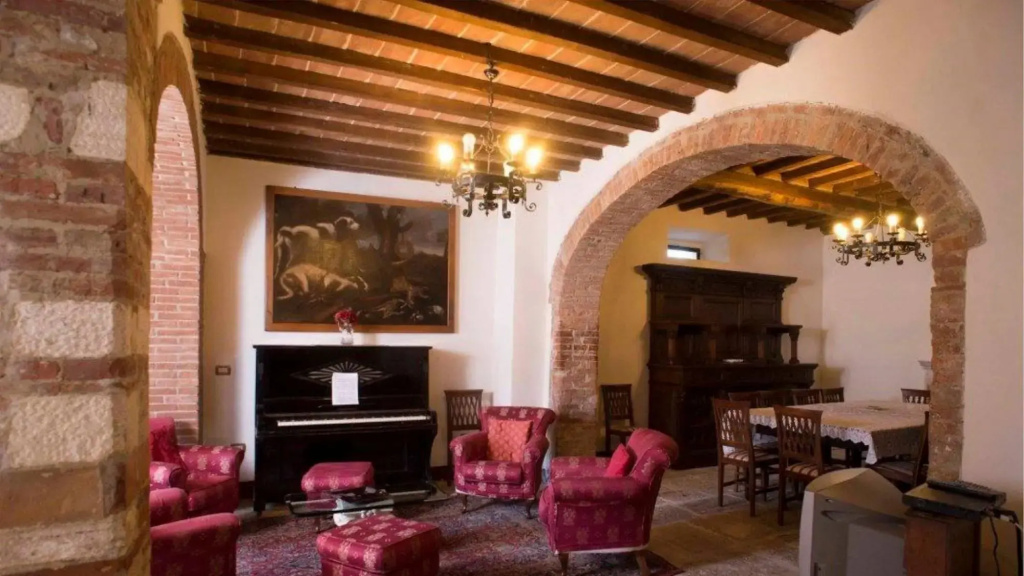 Imposing Villa With 5 Apartments Ideal for Groups Pool -aia Vecchia