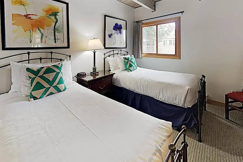 Timberline Condominiums 3 Bedroom Deluxe Unit C1A
