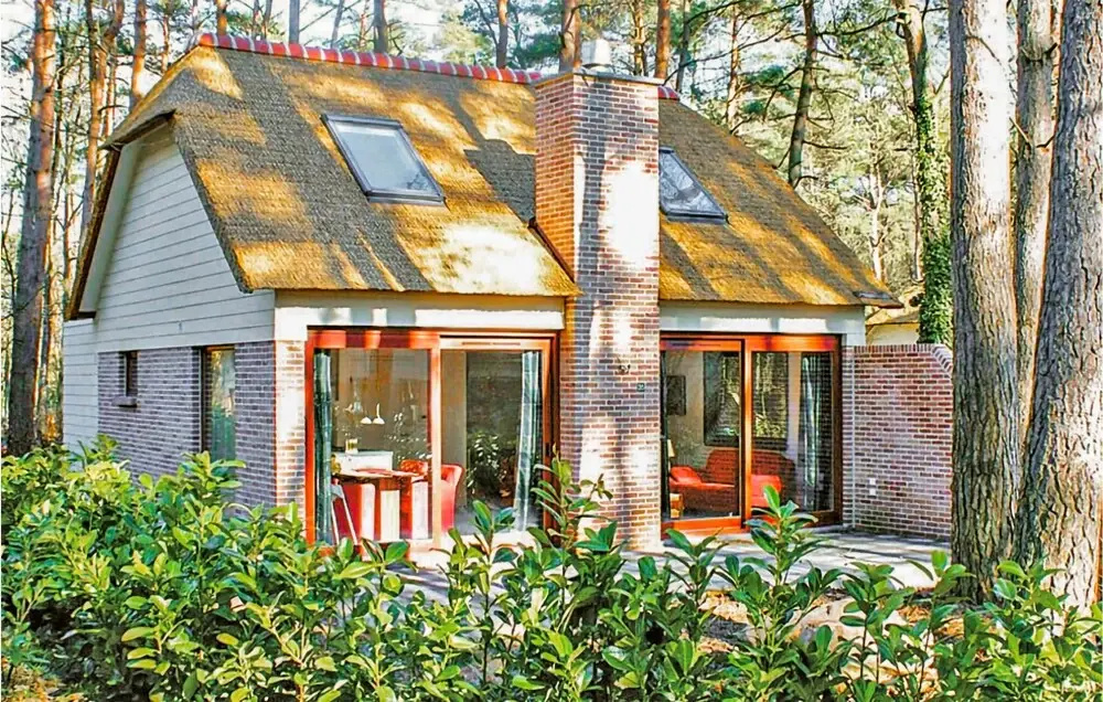 Awesome Home in Rekem-lanaken With Wifi and 2 Bedrooms