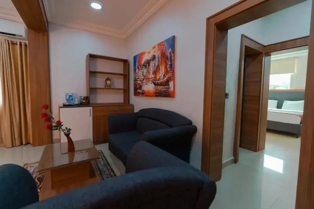 Phoenicia Suites