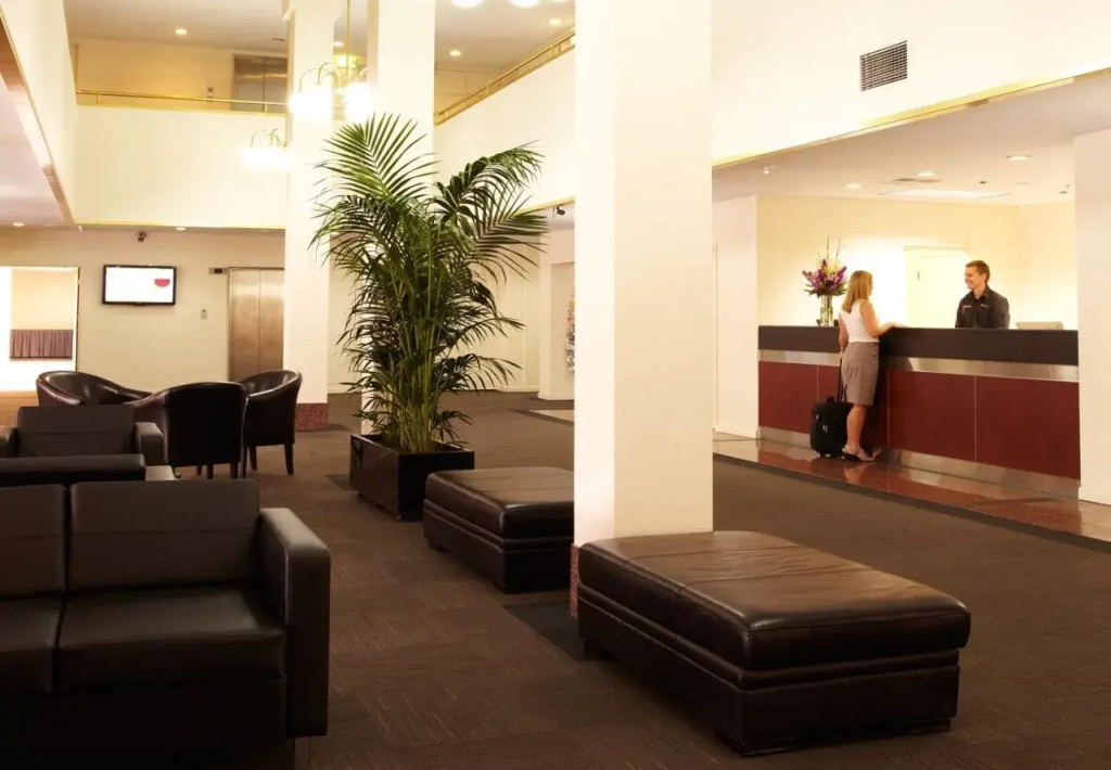 Mantra Meridien Adelaide