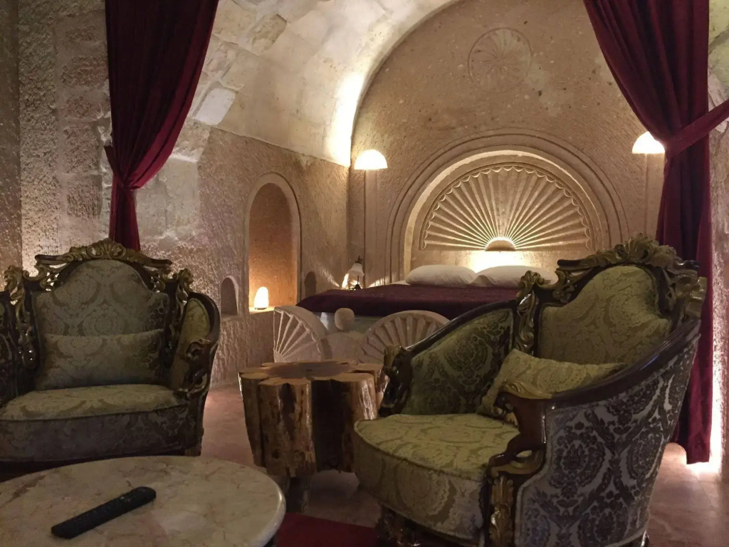 Oread Cave Suites