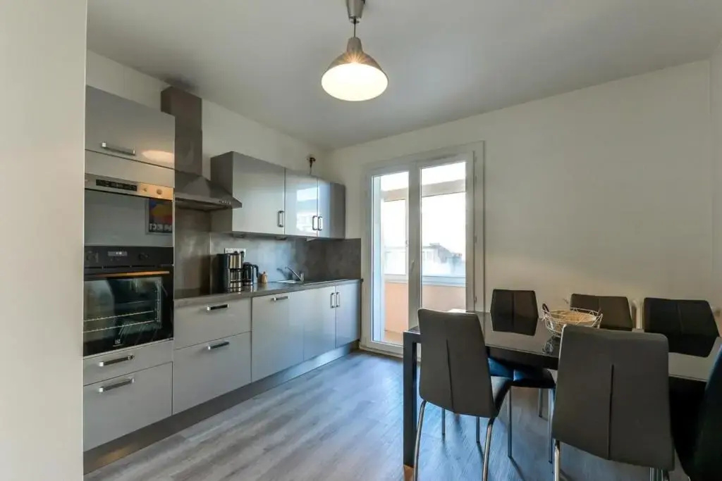 Furnished Apartment for 4 people in the city center
