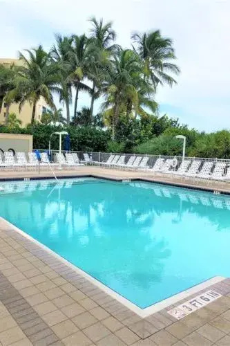 Gullwing Beach Resort 24441