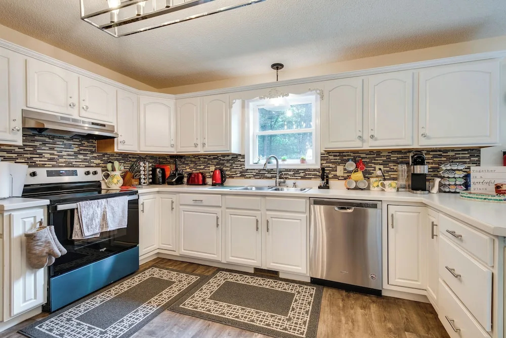 Hot Tub, Game Room & Fire Pit: Pocono Summit Home!
