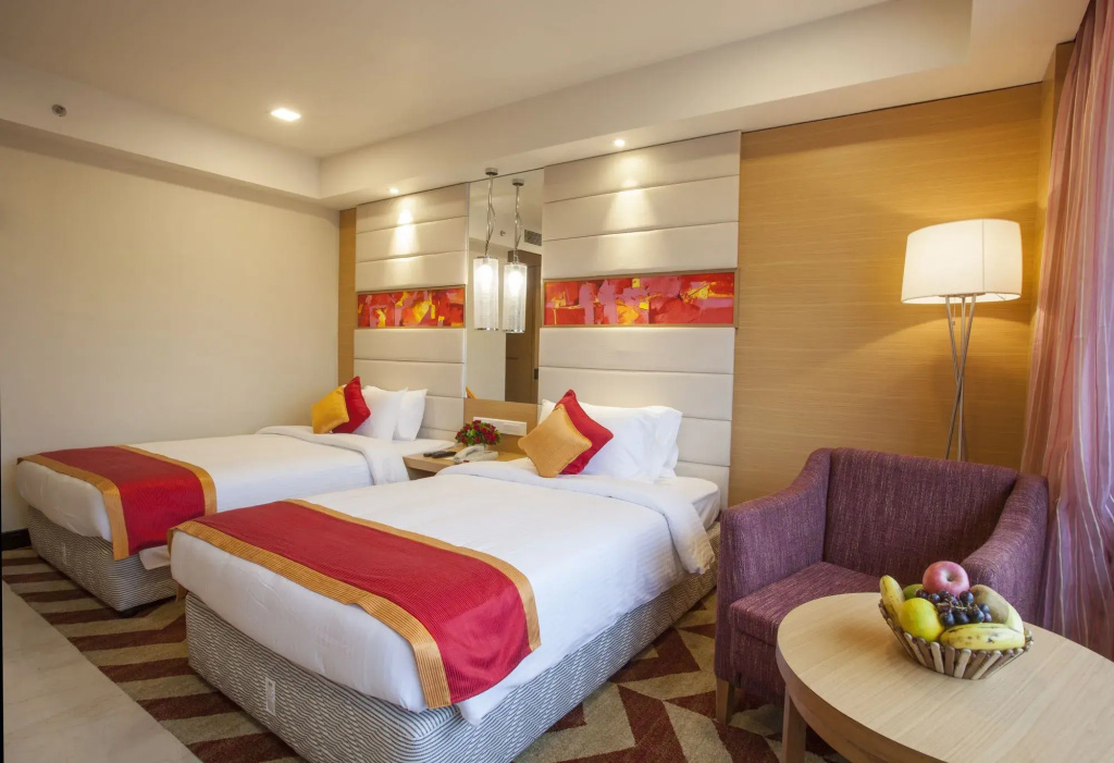 Dolphin Hotel