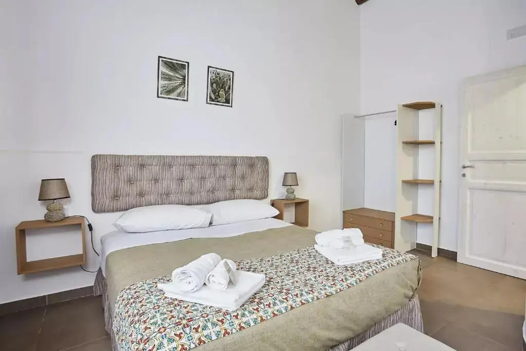 Casale Sammartano Apartments